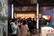 五行分析百年典藏首渡重洋 124套英国工艺美术运动珍品亮相天津