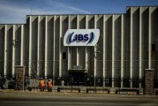 五行分析陷入丑闻的巴西肉类巨头JBS在美上市 首日开盘报13.65美元